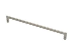 CARLISLE BRASS - SWP1134-600SSS STEELWORX CARLTON PULL HANDLE G304 (600MM C/C)