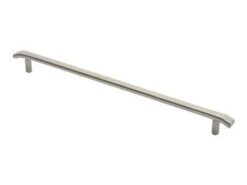 CARLISLE BRASS - SWP1160-600SSS STEELWORX PLAZA PULL HANDLE G304 (600MM C/C)